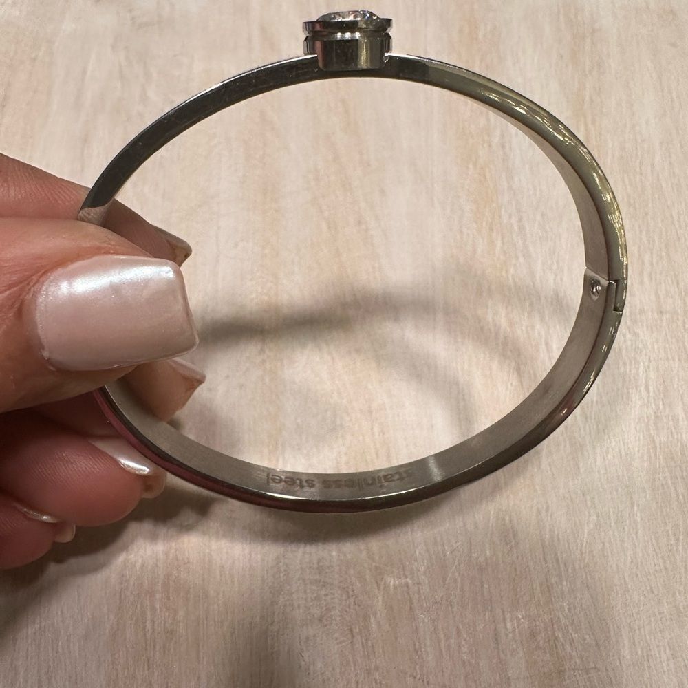 Solitaire Gem Bangle - image 3